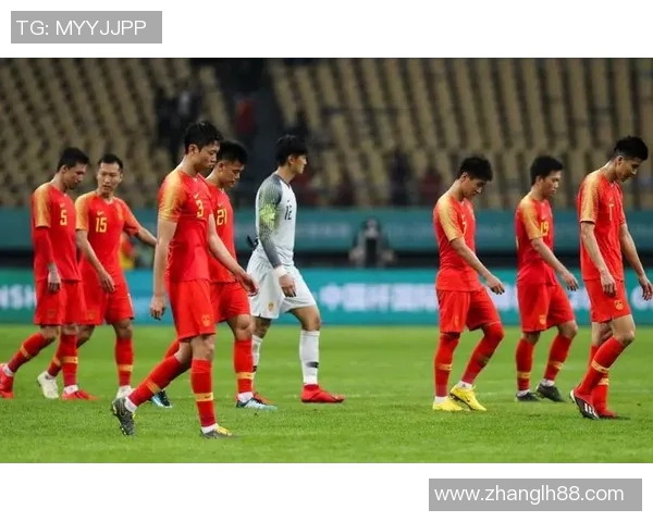 杭州足球队个人能力引发热议球迷对球员表现的不同看法 杭州足球队个人能力引发热议球迷对球员表现的不同看法